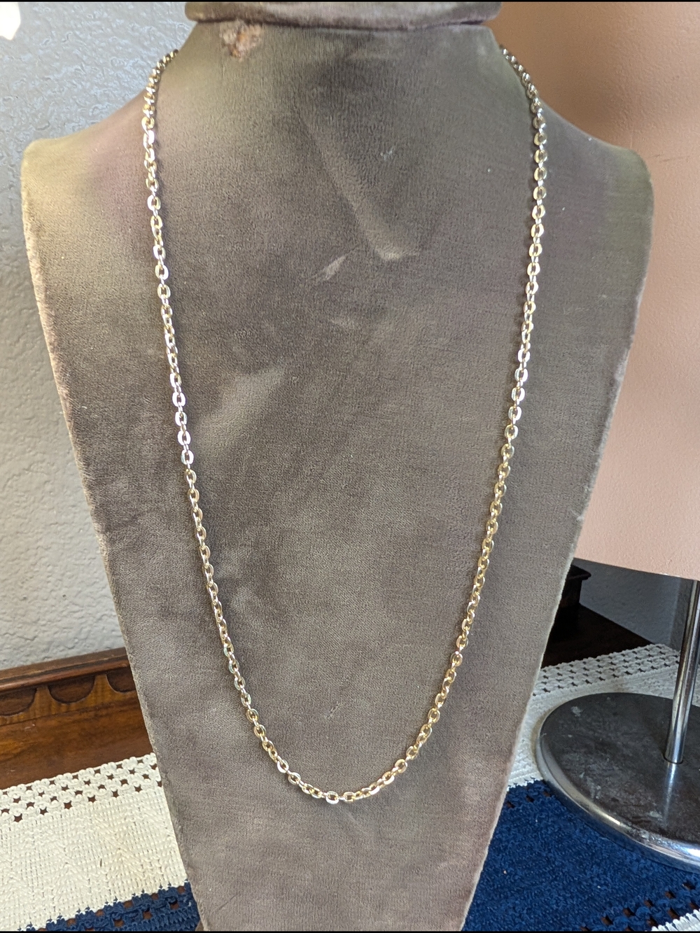Vintage Classic Gold Tone Link Chain Necklace Box Clasp Hong Kong 25"